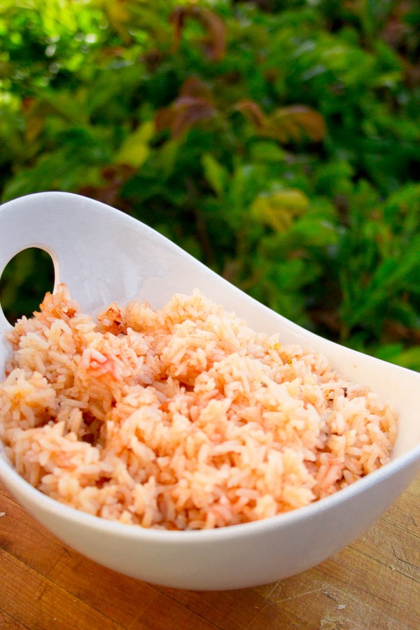 Quick And Easy Spanish Rice In The Rice Cooker Dad With A Pan