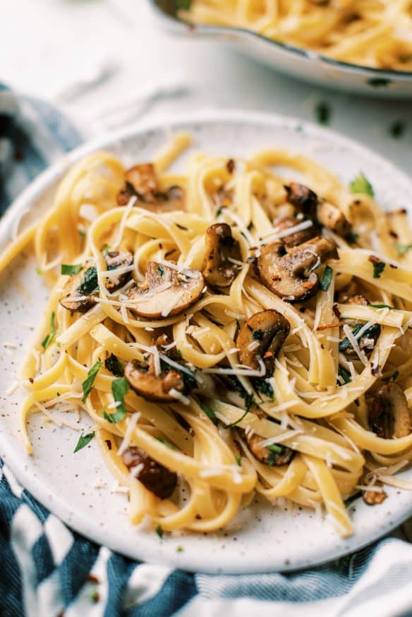 Cacio e pepe - Cheese, pepper and pasta with a little added touch of some sautéed mushrooms, this is a easy and delicious dinner to make! 
